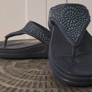 Crocs Monterey Diamanté Dual Comfort Slip On Wedge Sandals Navy Blue & Teal (9)